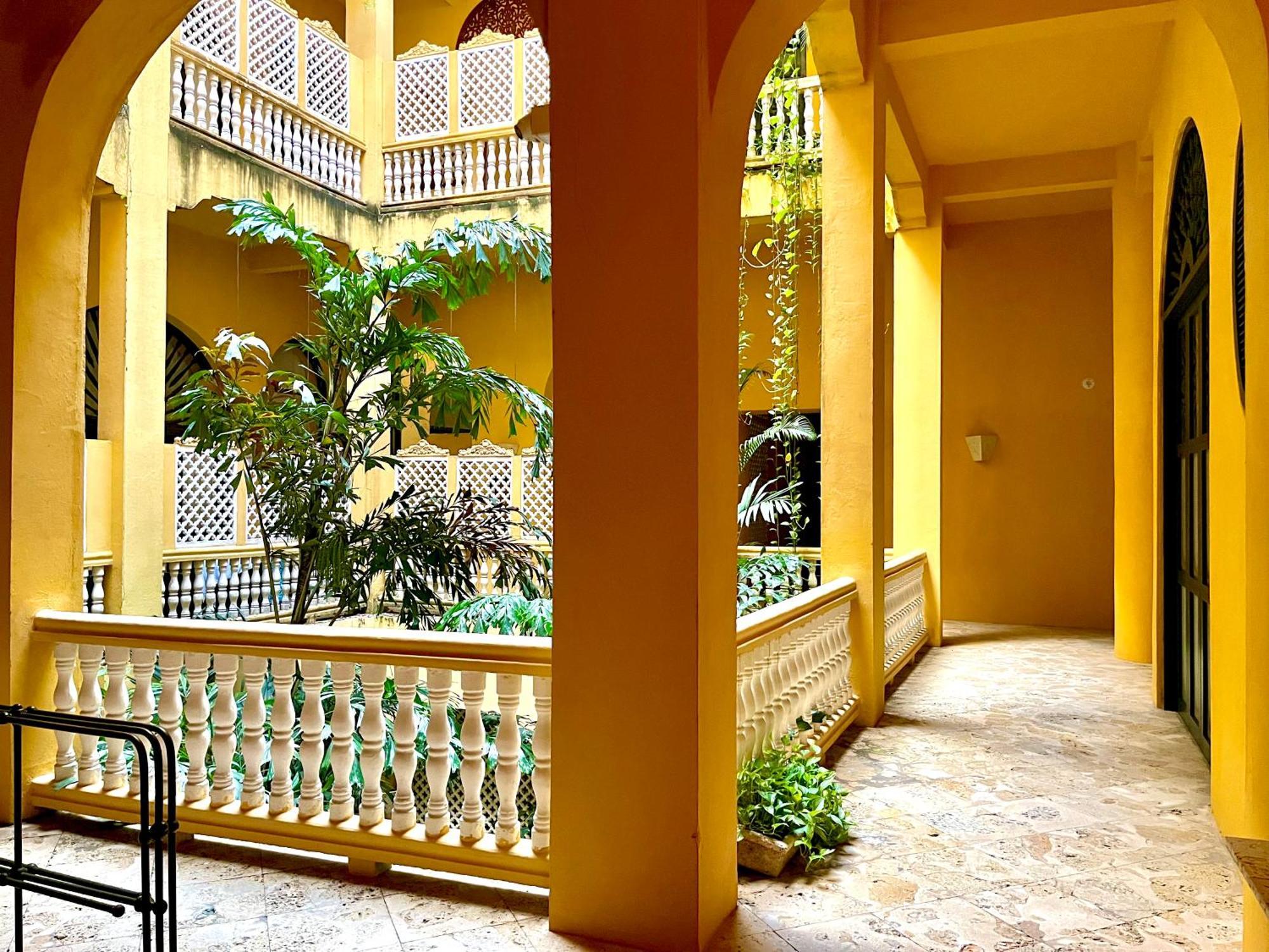 Apartment By Calamari Homes - El Porvenir 401 Walled *