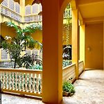 By Calamari Homes - El Porvenir 401 Walled City