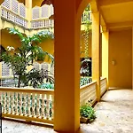 By Calamari Homes - El Porvenir 401 Walled City