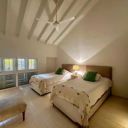 By Calamari Homes - El Porvenir 401 Walled